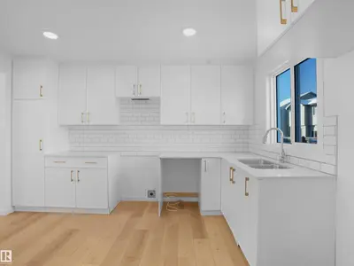Interior photo 3 of #33 1009 Cy Becker RD NW