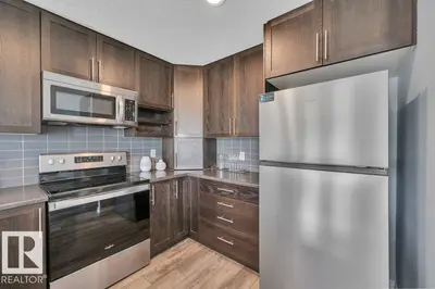 Interior photo 4 of 3508 16 ST NW