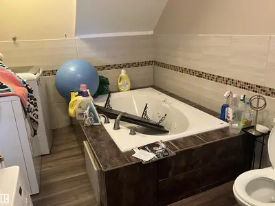 Interior photo 3 of 11724 88 ST NW