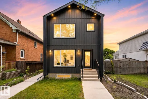 11539 86 ST NW, Edmonton - $389,900