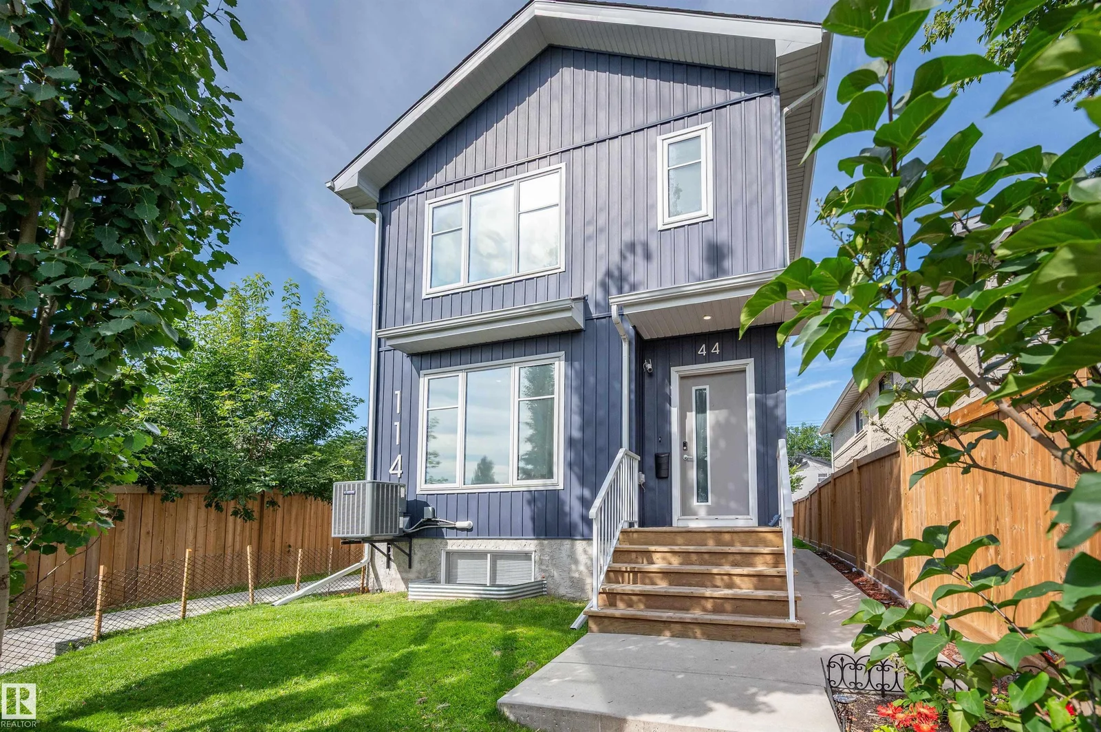 11444 82 ST NW, Edmonton - 3 bedroom Duplex for sale