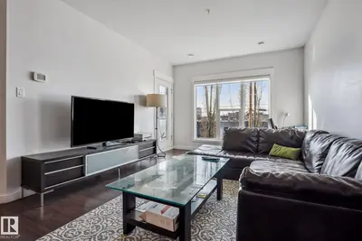 Interior photo 4 of #209 10518 113 ST NW