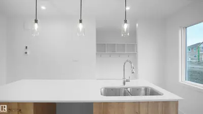 Interior photo 4 of 73 Juniper WD