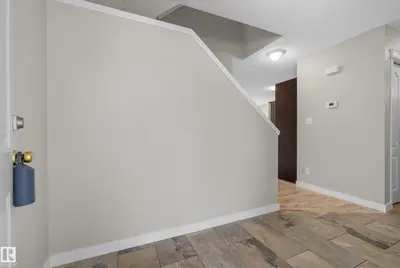 Interior photo 2 of 152 BRIGHTON BA