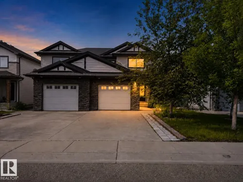 5244 1A AV SW, Edmonton - $379,900