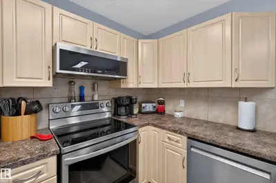 Interior photo 3 of 79 SUMMERFIELD WD