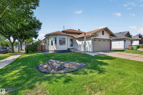 19 DESMARAIS CR, St. Albert - $484,900