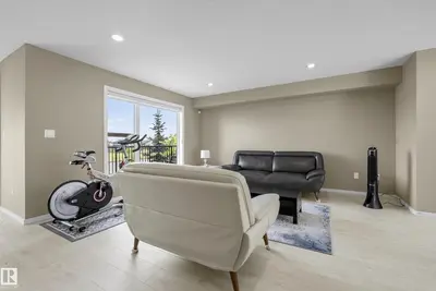 Interior photo 3 of #10 1075 ROSENTHAL BV NW