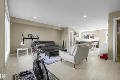 Interior photo 4 of #10 1075 ROSENTHAL BV NW