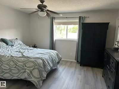 Interior photo 2 of 4014 CHAMPAGNE DR