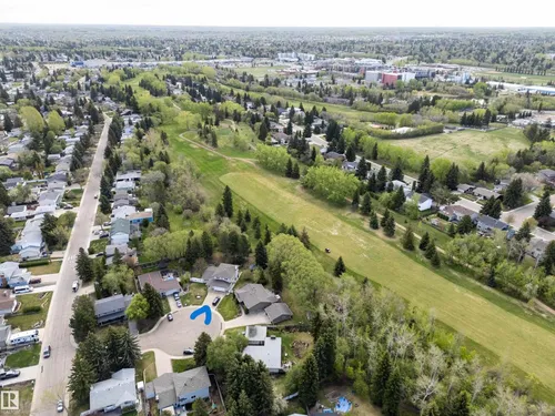 205 MANOR CO NW, Sherwood Park - $729,000