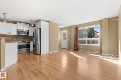 Interior photo 4 of 65 ASHBY GD