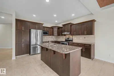 Interior photo 2 of 6016 10 AV SW