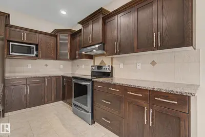 Interior photo 3 of 6016 10 AV SW