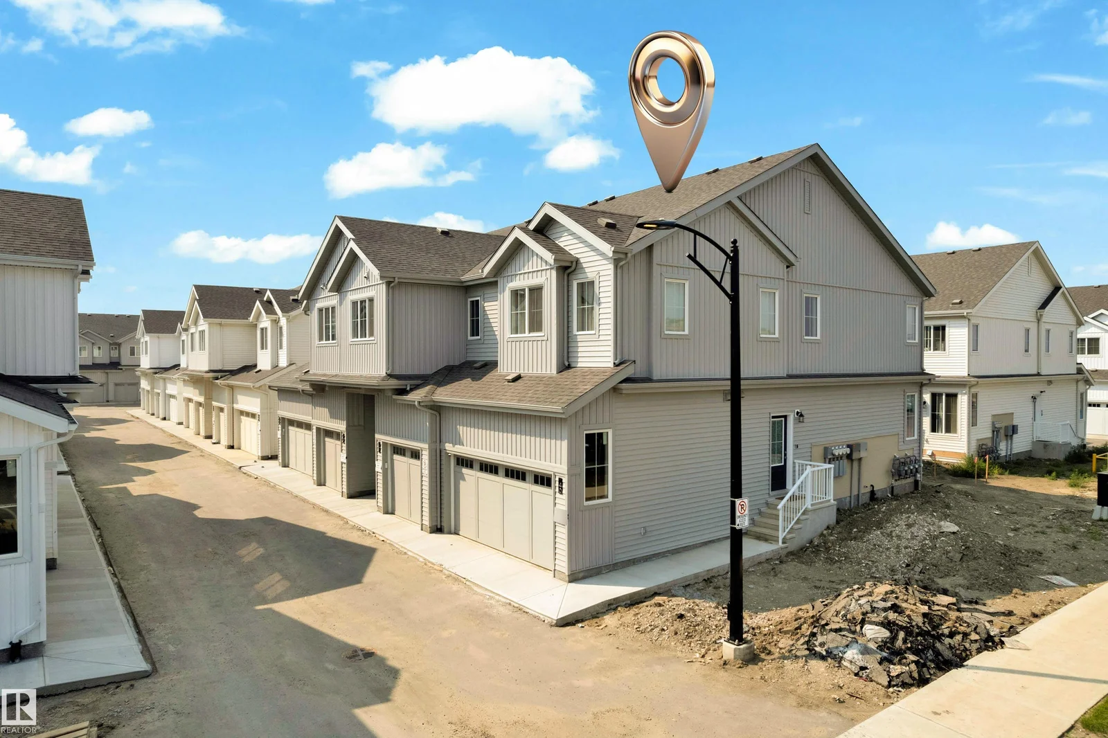 #40 7110 Keswick CM SW, Edmonton - 3 bedroom Townhouse for sale