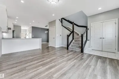 Interior photo 4 of 6075 180 AV NW