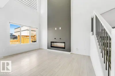 Interior photo 4 of 5140 23 AV SW
