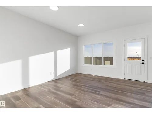 19107 20 AV NW, Edmonton - $538,600