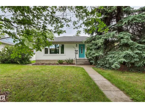 7924 89 AV NW, Edmonton - $529,000