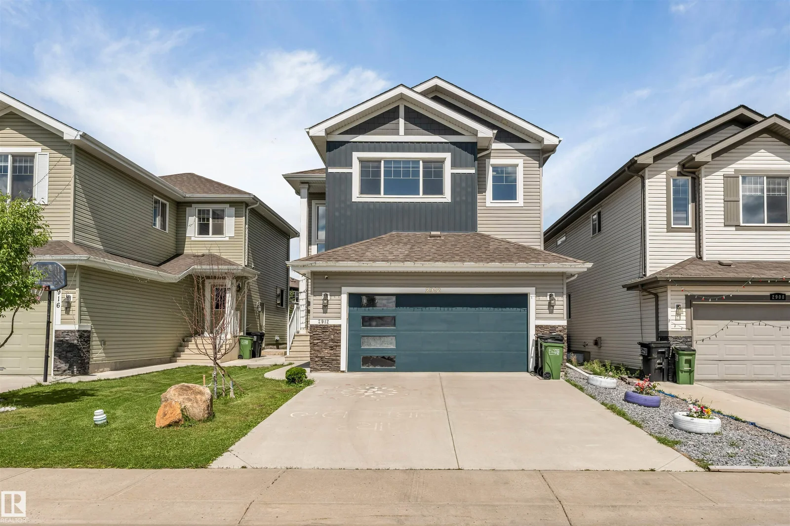 2912 12 AV NW, Edmonton - 6 bedroom Detached Single Family for sale