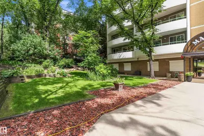 Interior photo 1 of #1002 9725 106 ST NW