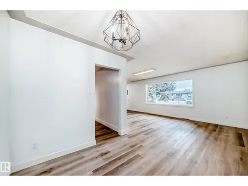 9126 152 St NW, Edmonton - $469,000