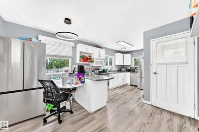 Interior photo 2 of 9031 150 ST NW