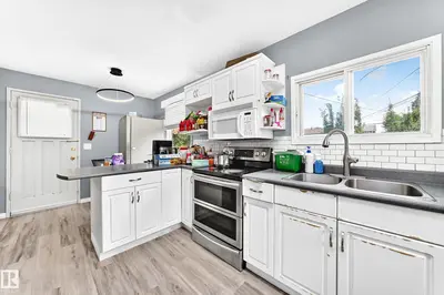 Interior photo 4 of 9031 150 ST NW