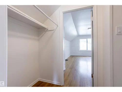 13716 115 AV NW, Edmonton - $428,888