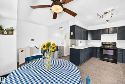 Interior photo 2 of 29 WINDERMERE CR