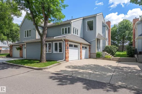 33 WHITEOAKS ES, St. Albert - $355,000