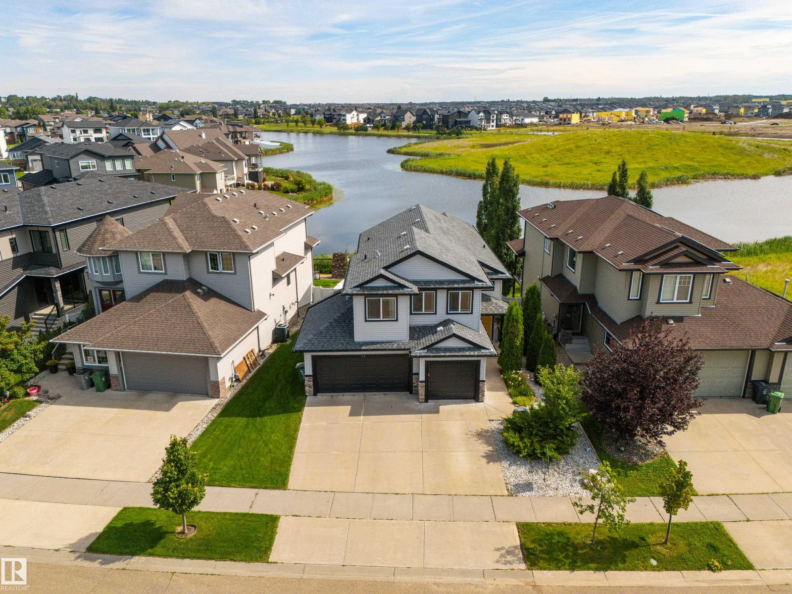 65 Lakewood BV, Beaumont - 3 bedroom Detached Single Family for sale