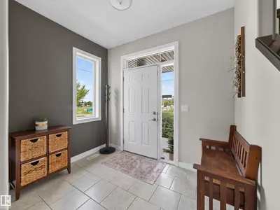 Interior photo 4 of 5718 42 ST