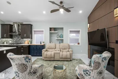 Interior photo 3 of 18 Lakevista PT