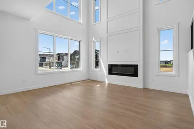 Interior photo 3 of 5130 CAWSEY BN SW
