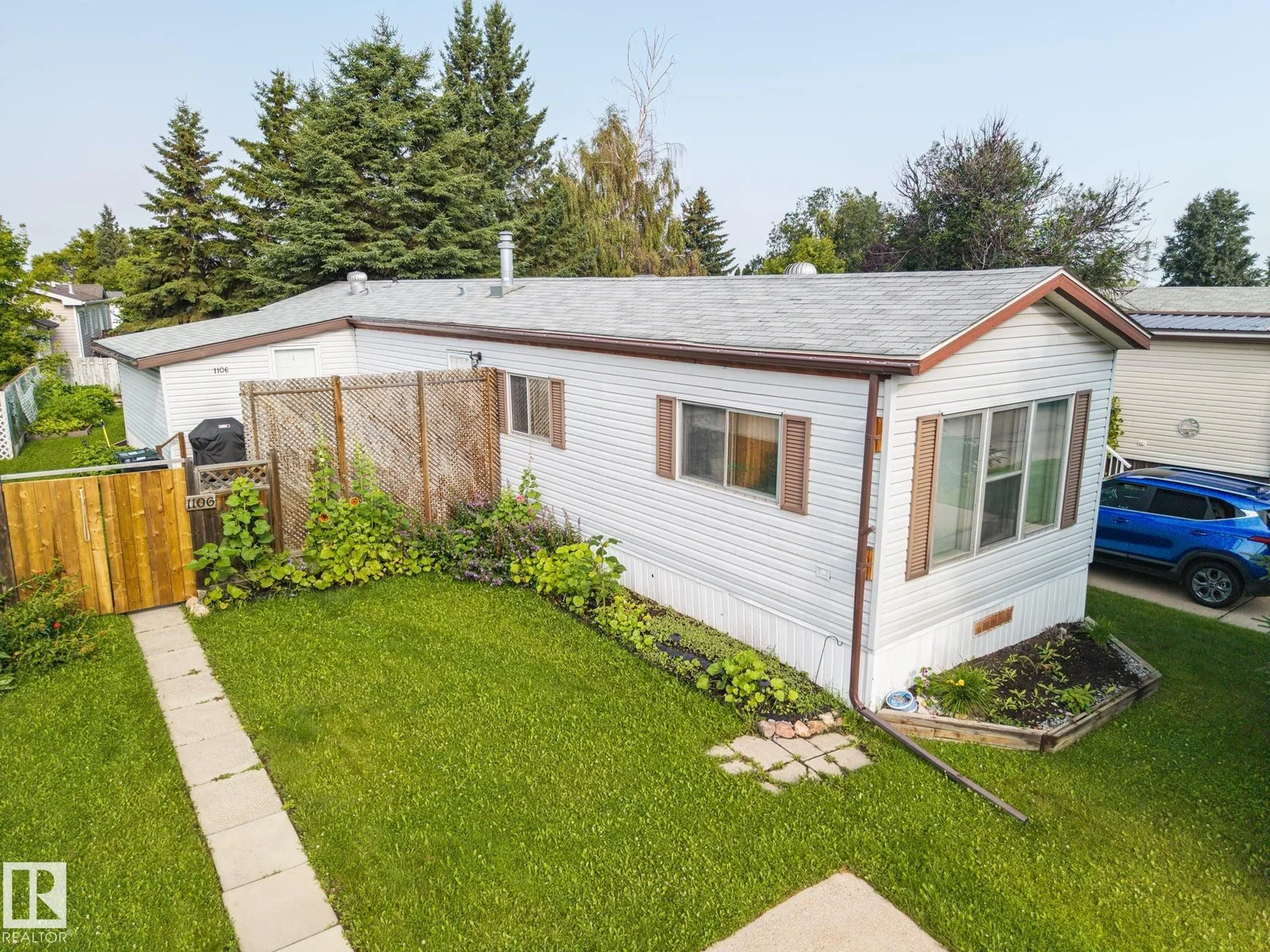 1106 Lake Vista DR, Sherwood Park - 3 bedroom Single Family Residence for sale