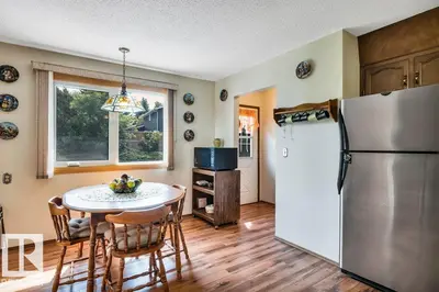 Interior photo 4 of 23 WENTWORTH CR