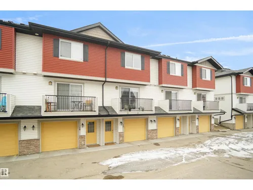 #13 3751 12 ST NW, Edmonton - $274,900
