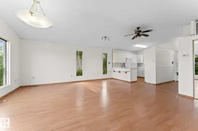 Interior photo 3 of #274 52343 RGE ROAD 211