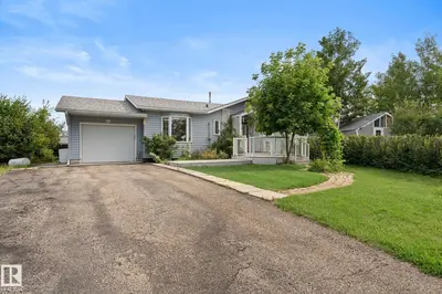 Interior photo 1 of #274 52343 RGE ROAD 211