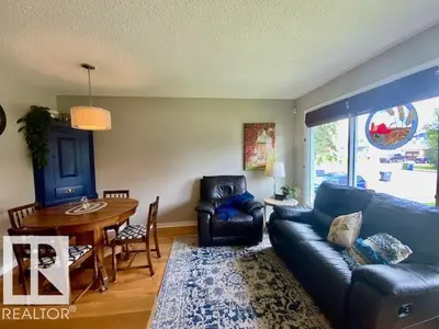 Interior photo 4 of 112 CENTENNIAL DR