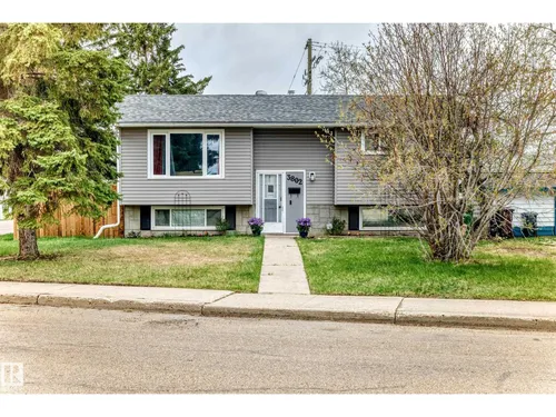 3802 52 ST, Wetaskiwin - $269,900