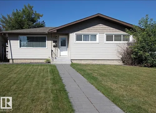 9072 52 ST NW, Edmonton - $540,000