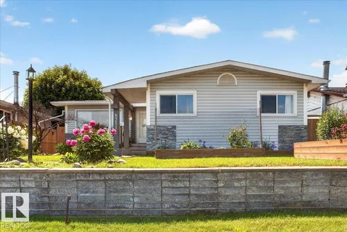 5211 94A AV NW, Edmonton - $525,000
