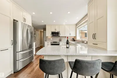 Interior photo 2 of 5207 114B ST NW