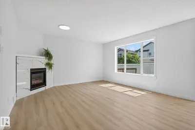 Interior photo 2 of 168 WARD CR NW