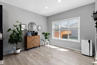 Interior photo 2 of 15927 13 AV SW