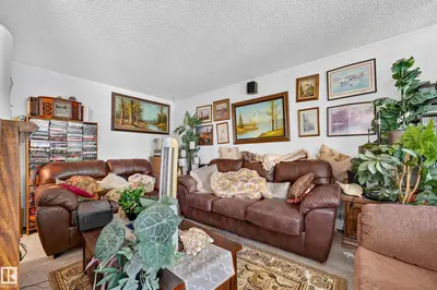 Interior photo 2 of #206 10842 107 ST NW