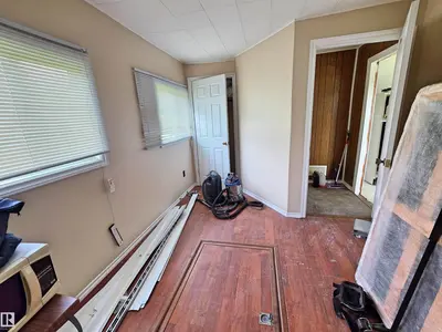 Interior photo 2 of 