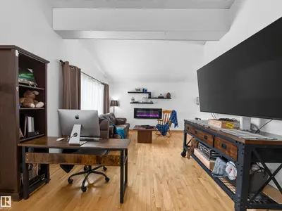 Interior photo 3 of 154 PINE ST